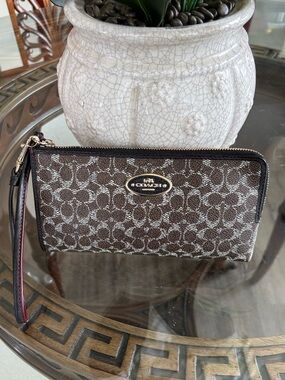 🤎🤎COACH SIGNATURE EMBOSSED CANVAS & LEATHER TRIM WALLET!🤎🤎